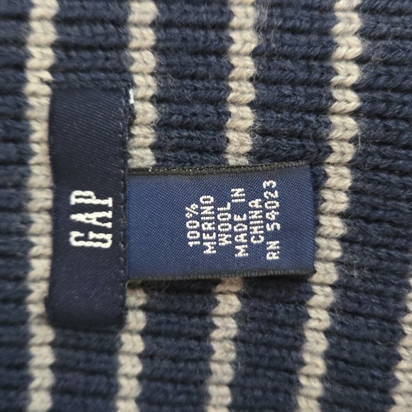 GAP MERINO WOOL NAVY BLUE & GRAY STRIPED UNISEX  SCARF - Picture 2 of 6